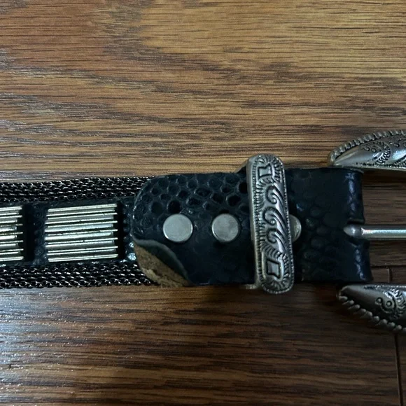 Vintage‎ Nanni Milano Studded Leather and Chainmail Heavy Western Belt Size 32